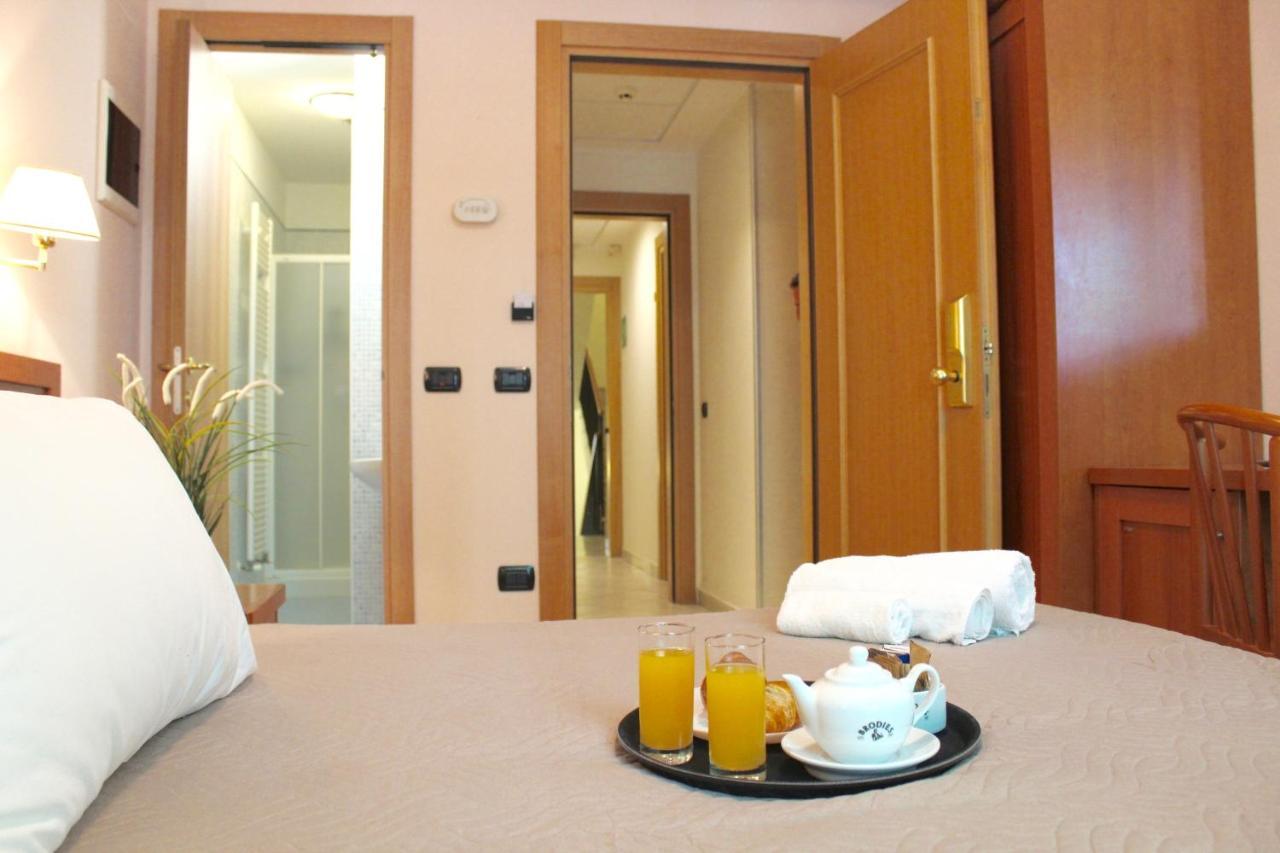 Hotel Jole Cesenatico Buitenkant foto