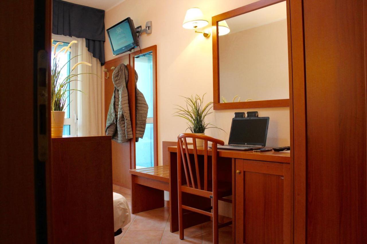 Hotel Jole Cesenatico Buitenkant foto