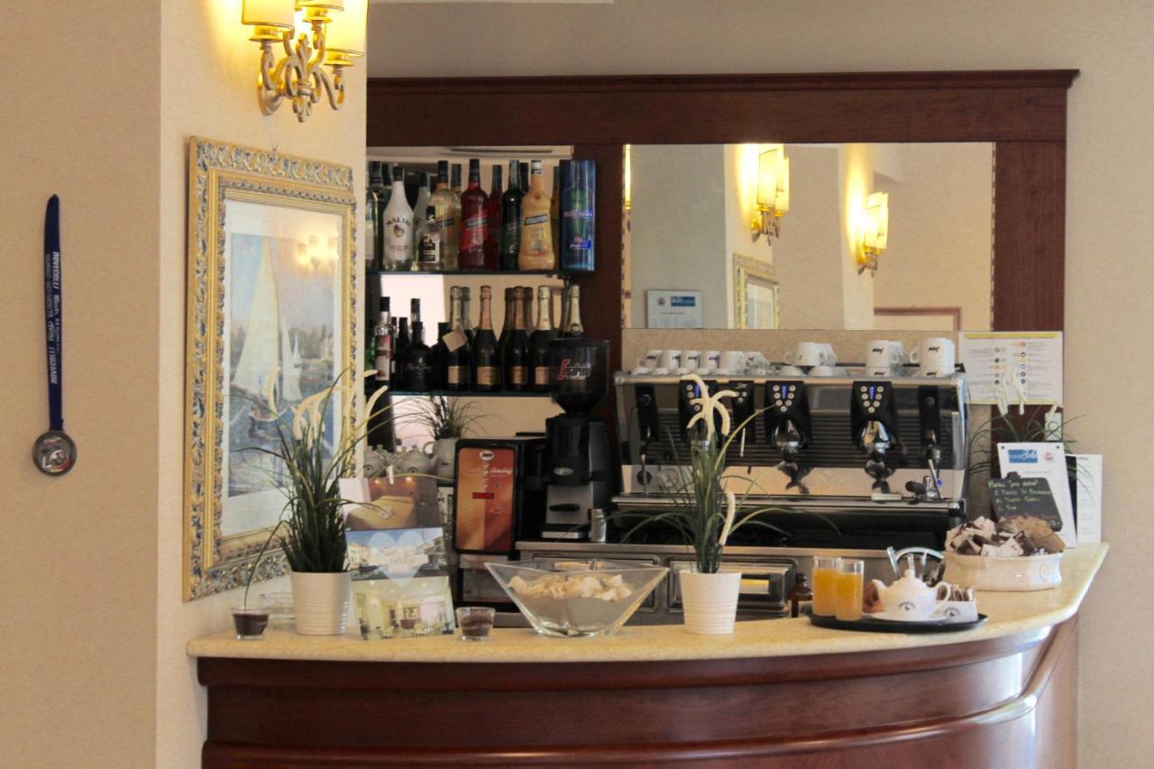 Hotel Jole Cesenatico Buitenkant foto